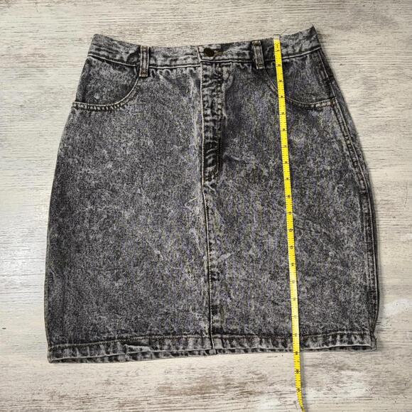 EUC The Clothing Academy 80s Vintage Black Acid Wash Denim Skirt Size 28 - Picture 2 of 6